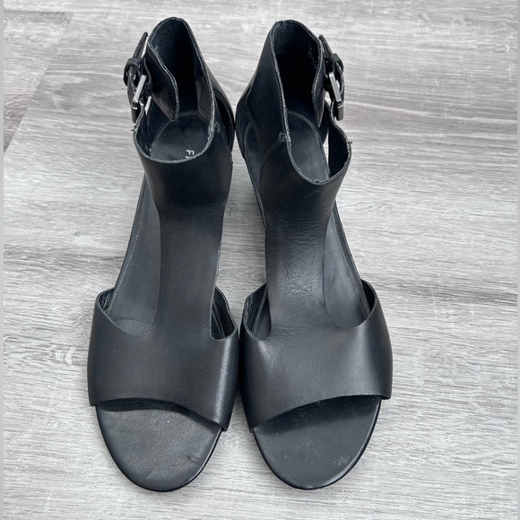 Franco Sarto Black Women's Sandals - Picture 2 of 5